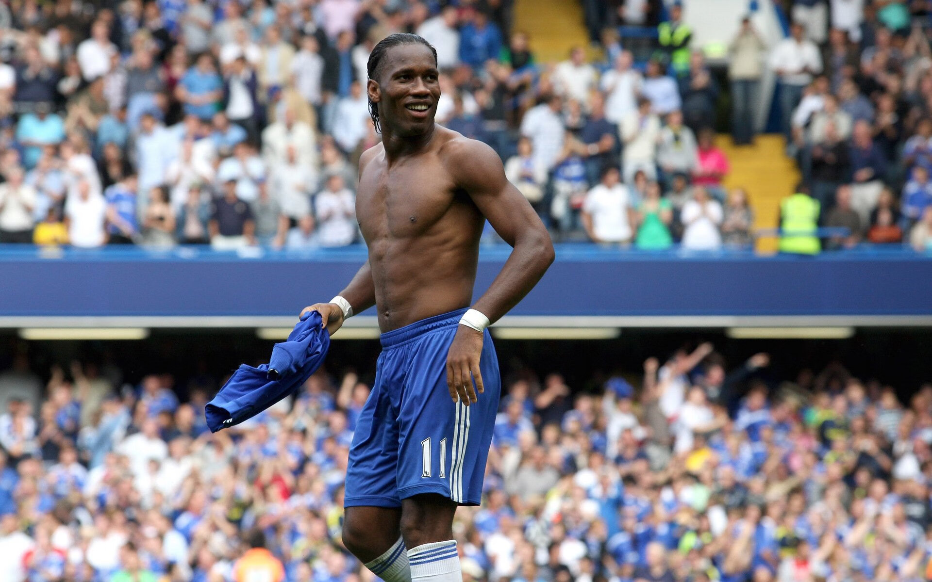 卡塞米罗接管世界排名之战，当国际米兰的蓝色风暴席卷苏格兰高地