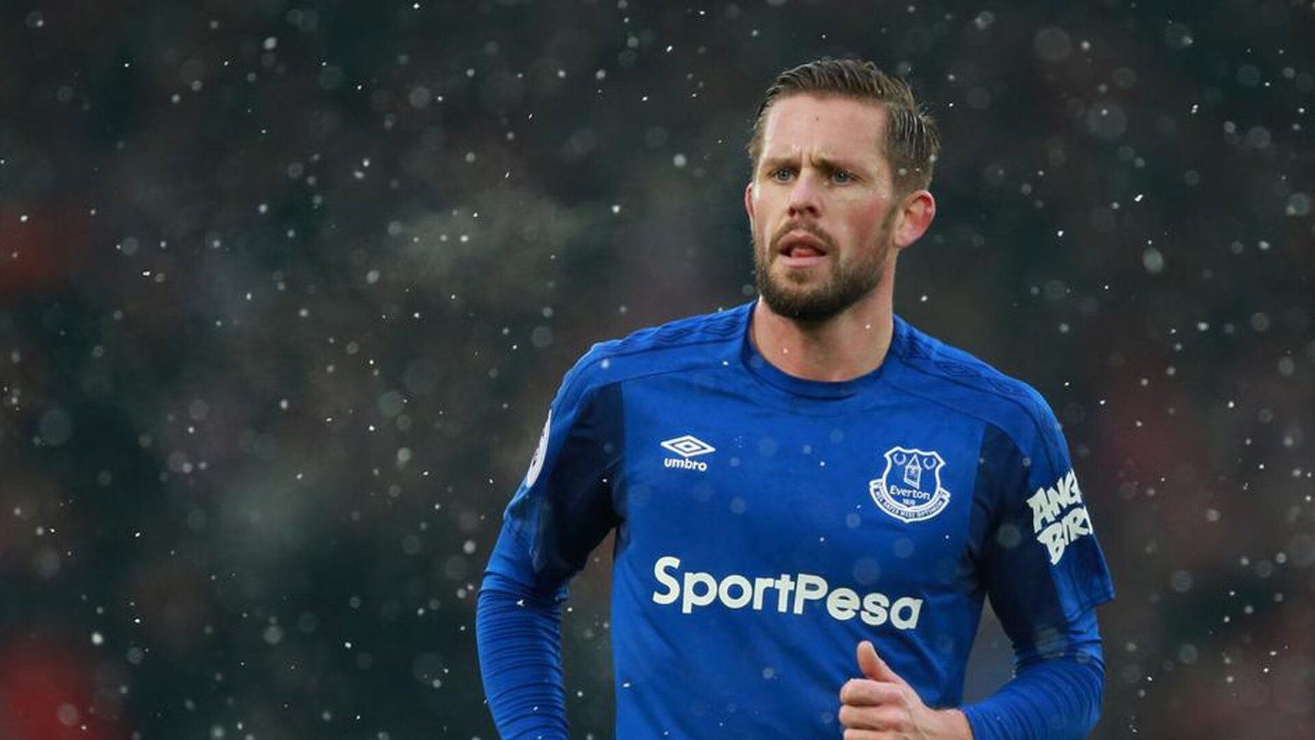 西决生死战之夜,福克斯的沉默与轰鸣