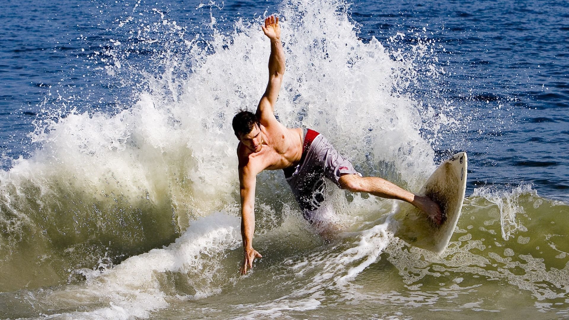 威尔士掀翻丹麦，楚阿梅尼在欧冠决赛接管比赛，当不可能成为常态